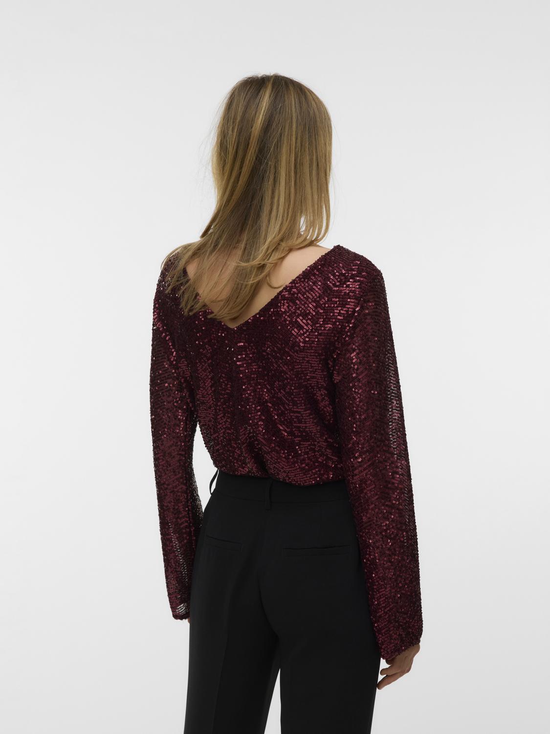model_shot-back